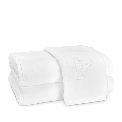 Matouk Auberge Fingertip Towel In White