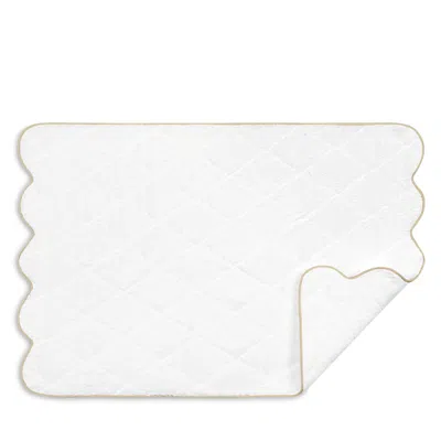 Matouk Cairo Scallop Quilted Mat In White