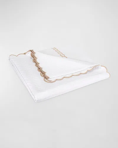 Matouk Classic Chain Scallop Matelasse King Coverlet In Dune