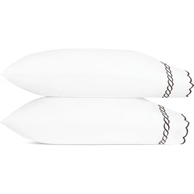 Matouk Classic Chain Scallop Set Of 2 600 Thread Count Pillowcases In Mocha