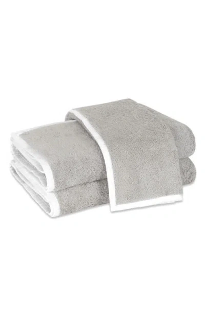 Matouk Enzo Cotton Washcloth In Pearl/white