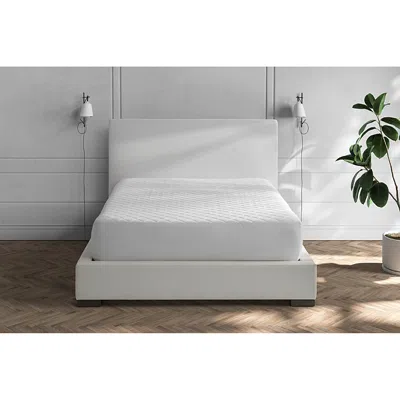 Matouk Foundation Mattress Pad, Full In White