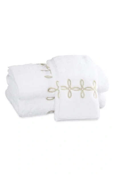Matouk Gordian Knot Bath Towel