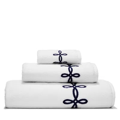 Matouk Gordian Knot Milagro Hand Towel - Exclusive In White/navy Blue