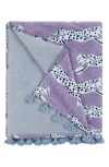 Matouk Schumacher Leaping Leopard Beach Towel In Lilac