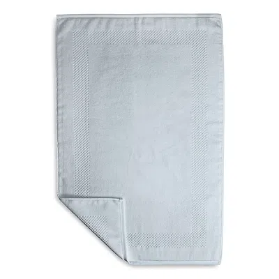 Matouk Lotus Tub Mat In Pool