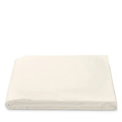 Matouk Luca Percale Fitted Sheet, Full In Ivory