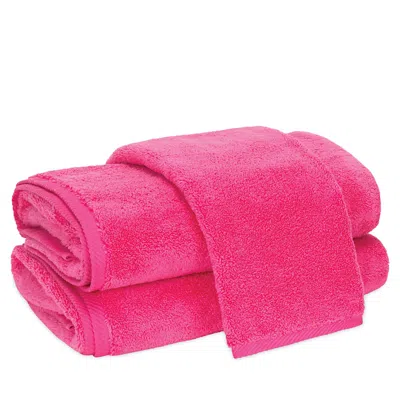 Matouk Milagro Fingertip Towel In Pink