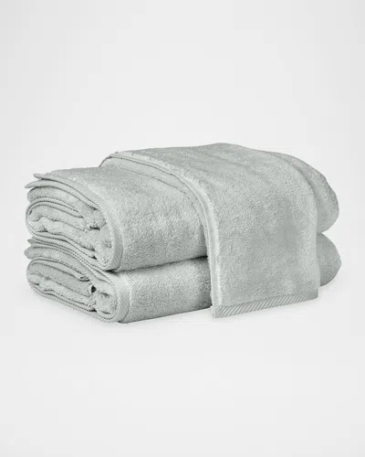 Matouk Milagro Hand Towel In Gray