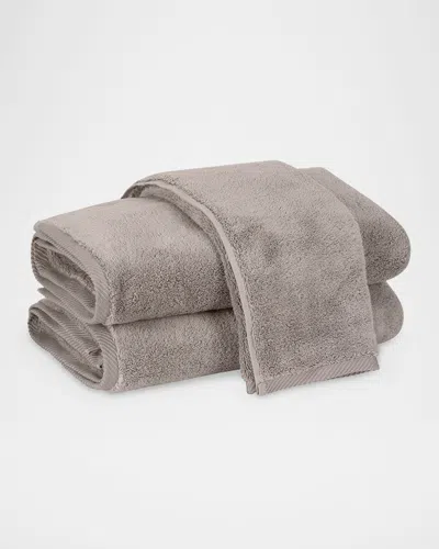 Matouk Milagro Washcloth In Platinum