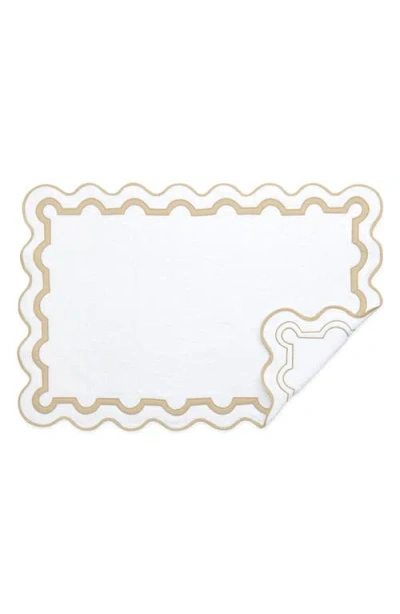 Matouk Mirasol Scallop Cotton Tub Mat