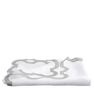 Matouk Mirasol Tablecloth, 70 X 144 Oblong In Silver