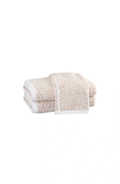 Matouk Lulu Dk For  Nikita Washcloth In Champagne