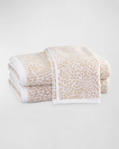 Matouk Nikita Hand Towel In Champagne