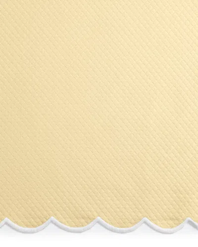 Matouk Savannah Gardens Tablecloth, 120" Round In Yellow