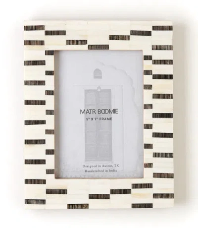 MATR BOOMIE MATR BOOMIE MUKHENDU BLACK & WHITE 5X7 PICTURE FRAME