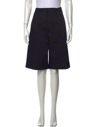 Pre-owned Matteau Knee-length Shorts In Black