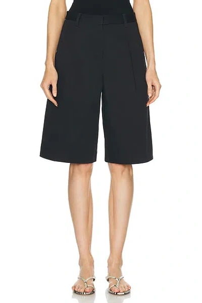 Matteau Long Chino Short In Black