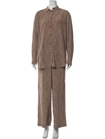 Pre-owned Matteau Silk Printed Pajamas In Brown