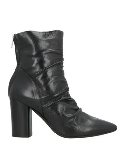Matteo Pitti Bologna Woman Ankle Boots Black Size 7 Leather