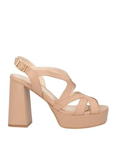 Matteo Pitti Bologna Woman Sandals Beige Size 10 Leather