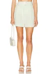 Matthew Bruch Pleated Short In White