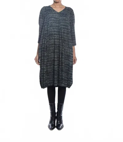 Matthildur Bubble V-neck Midi Dress In Black