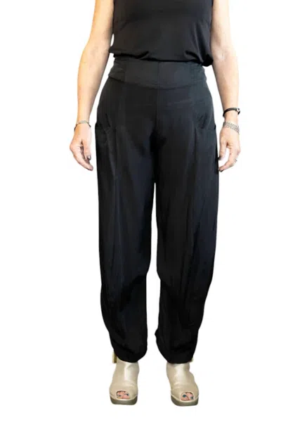 Matthildur Women's Straight Pants In Black