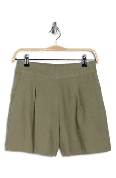 Matty M . Linen Blend Shorts In Green