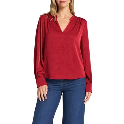Matty M . Lune Split Neck Popover Top In Red