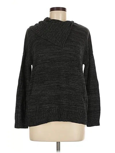 Matty M Pullover Sweater In Black