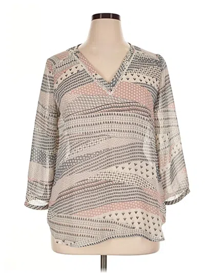 Pre-owned Maurices 3/4 Sleeve Blouse In Tan