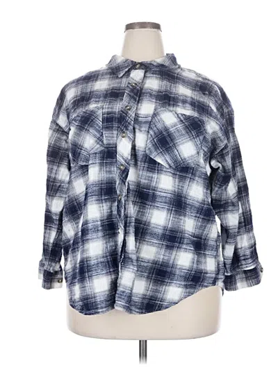Pre-owned Maurices 3/4 Sleeve Button Down Shirt In Blue