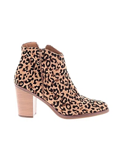 Pre-owned Maurices Ankle Boots In Brown