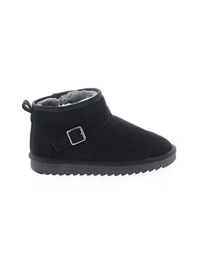 Pre-owned Maurices Boots In Black