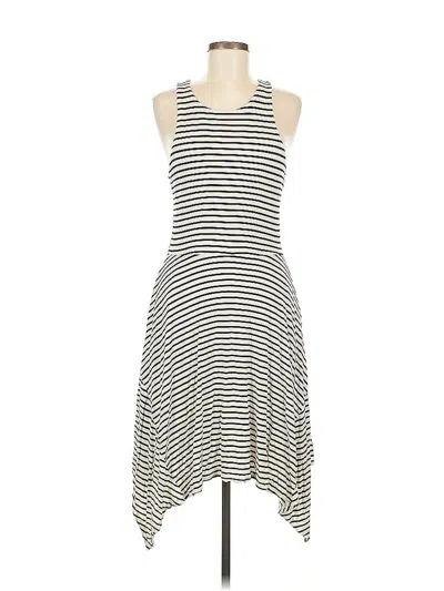 Pre-owned Maurices Casual Dress In White