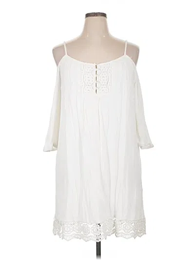Pre-owned Maurices Casual Dress In White