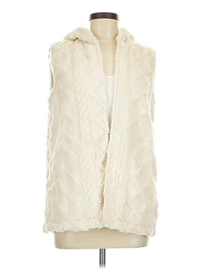 Pre-owned Maurices Faux Fur Vest In Ivory