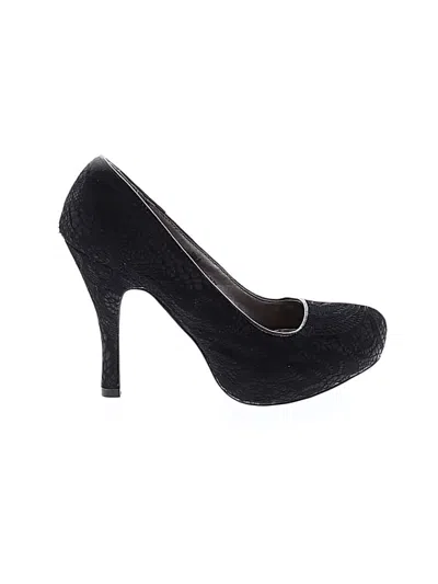 Pre-owned Maurices Heels In Black