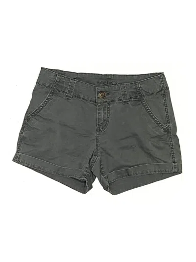 Pre-owned Maurices Khaki Shorts In Gray