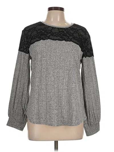 Pre-owned Maurices Long Sleeve Blouse In Gray