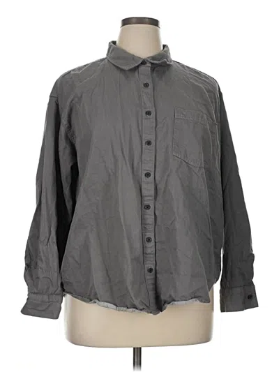 Pre-owned Maurices Long Sleeve Button Down Shirt In Gray