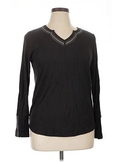 Pre-owned Maurices Long Sleeve T-shirt In Black