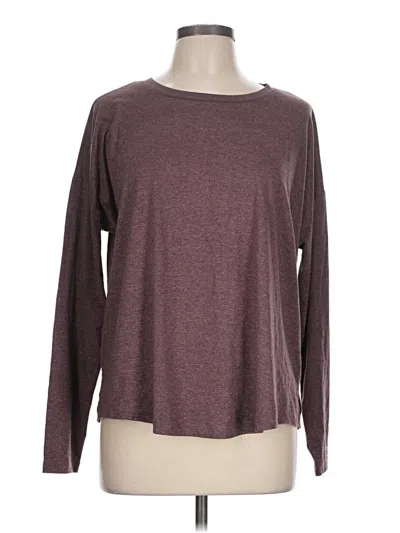 Pre-owned Maurices Long Sleeve T-shirt In Burgundy