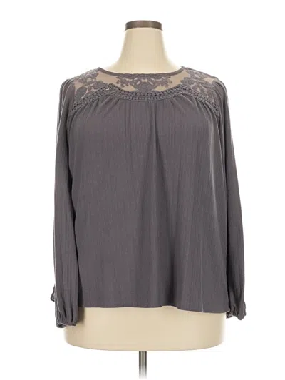 Pre-owned Maurices Long Sleeve T-shirt In Gray