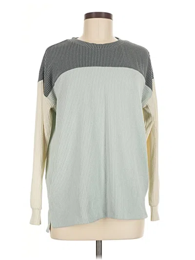 Pre-owned Maurices Long Sleeve T-shirt In Gray