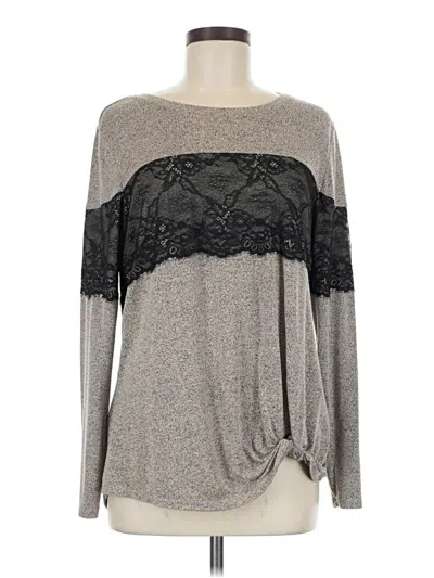 Pre-owned Maurices Long Sleeve T-shirt In Gray