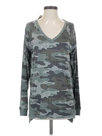 Pre-owned Maurices Long Sleeve T-shirt In Gray