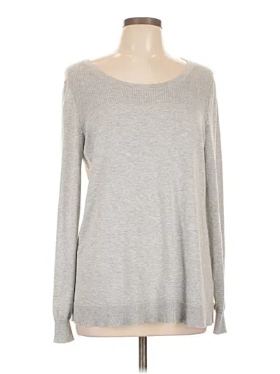 Pre-owned Maurices Long Sleeve T-shirt In Gray