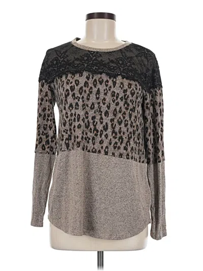 Pre-owned Maurices Long Sleeve T-shirt In Gray